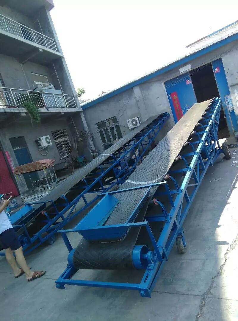 皮帶輸送機如何防止物料滾滑？
